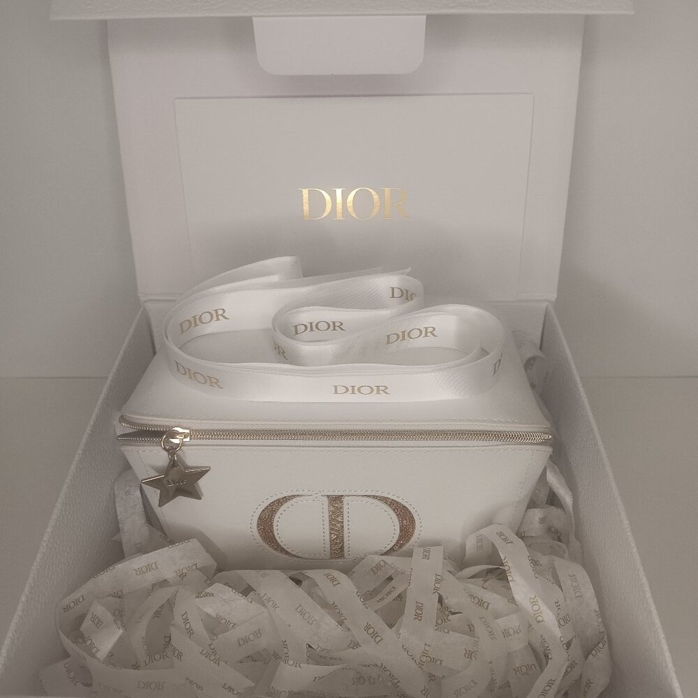 CHRISTIAN DIOR WHITE & GOLD COSMETIC BEAUTY BAG - Picture 2 of 12